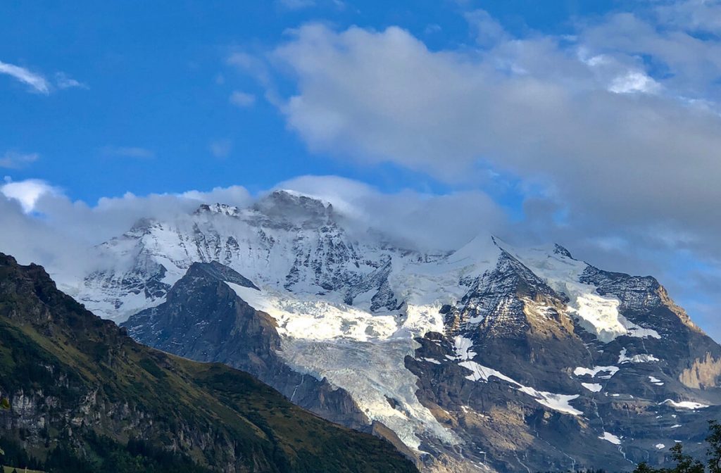 Alpine Adventure TOUR 4: Wengen and Zermatt (Jungfrau and Matterhorn Tour)